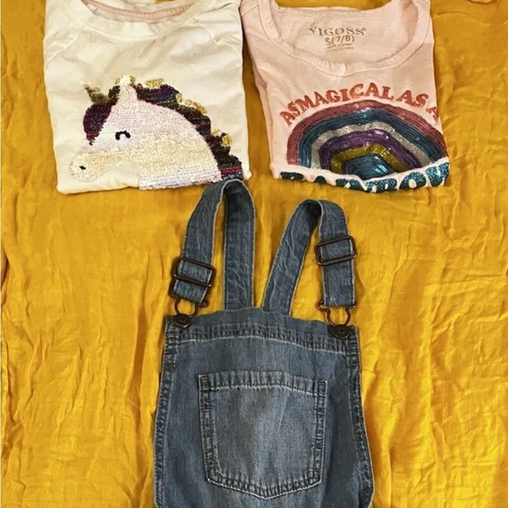 Girls clothing, overall Jean shorts and 2 t-shirts with sequins, size 7/8